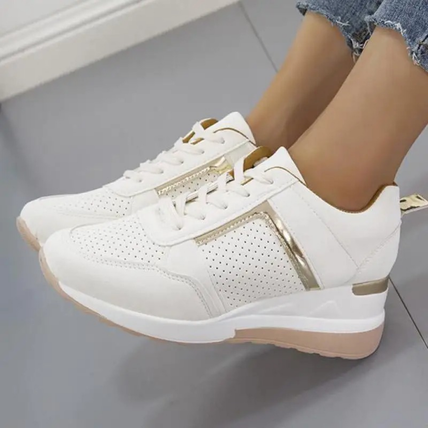 Amber Schoenen | Dames Sleehakschoenen met Ademend Design en Vetersluiting