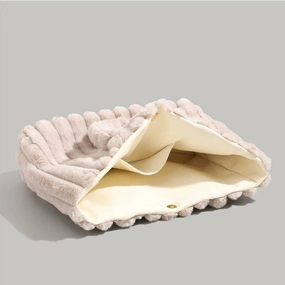 Calista Pluche Cloudpuff Schoudertas | Zachte en Stijlvolle Tas met Luxe Look