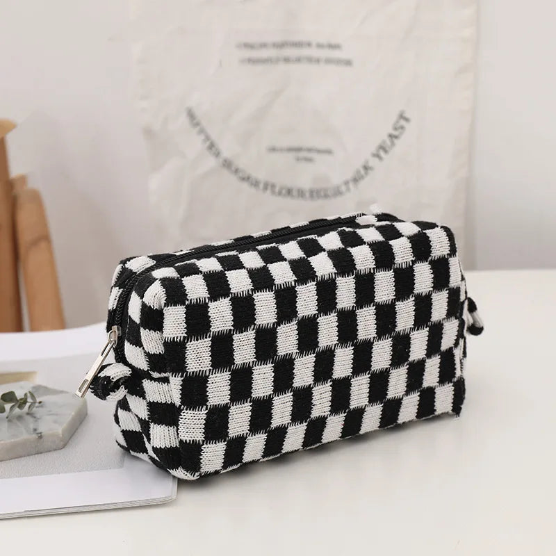 Amara Make-up Tas | Geruite Y2K beautybag met trendy retro design