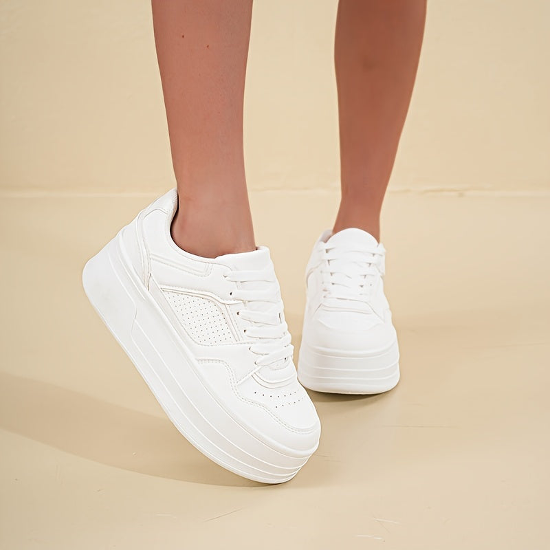 Ailani Sneakers | Witte Plateau Sneakers met Vetersluiting en Comfortabel Bovenwerk