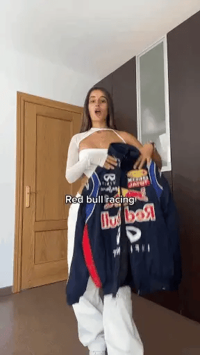 Rafaella Red Bull Racing jas unisex – oversized streetwear jack met sponsorlogo’s